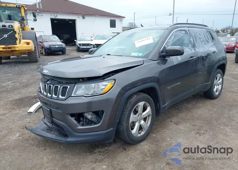 2018 Jeep Compass Latitude 4X4 from USA, damaged, VIN 3C4NJDBB8JT307154